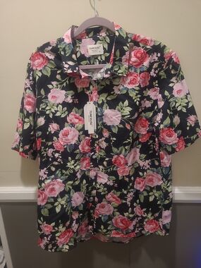 TUNEVUSE Mens XL Short Sleeve Floral Dress Shirt Flowered Pattern NWT